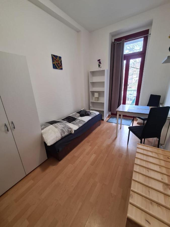 Flex Aparts - 2-Raum Wohnung In Zwickau Mit Balkon Dış mekan fotoğraf